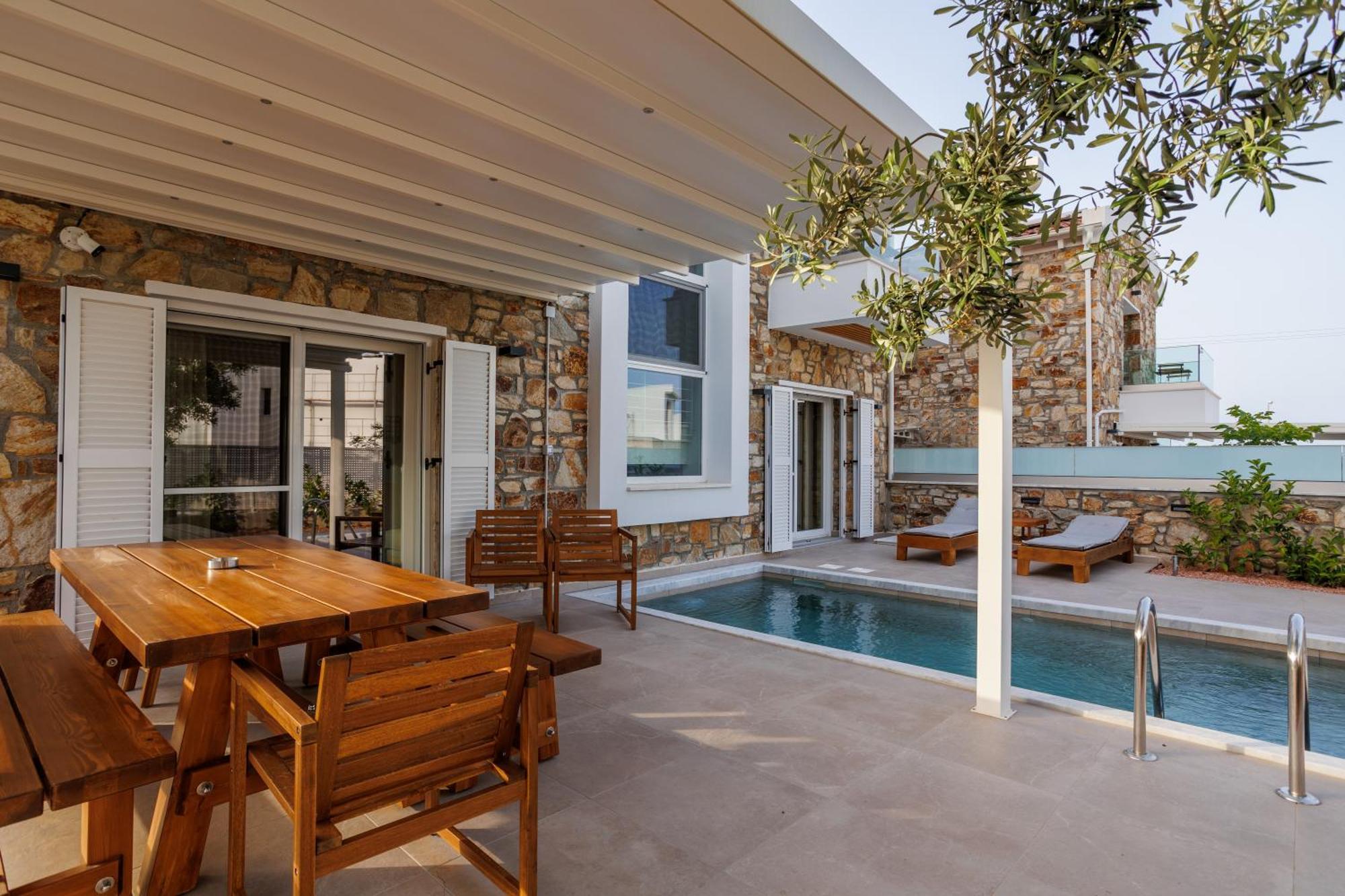 Petritis Villas Nea Iraklitsa Exterior photo
